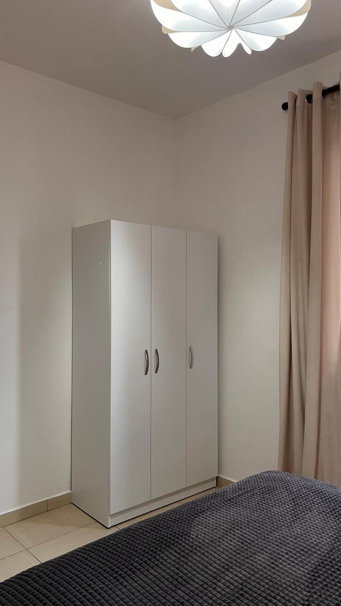 Hygge Apartment Durrës Buitenkant foto